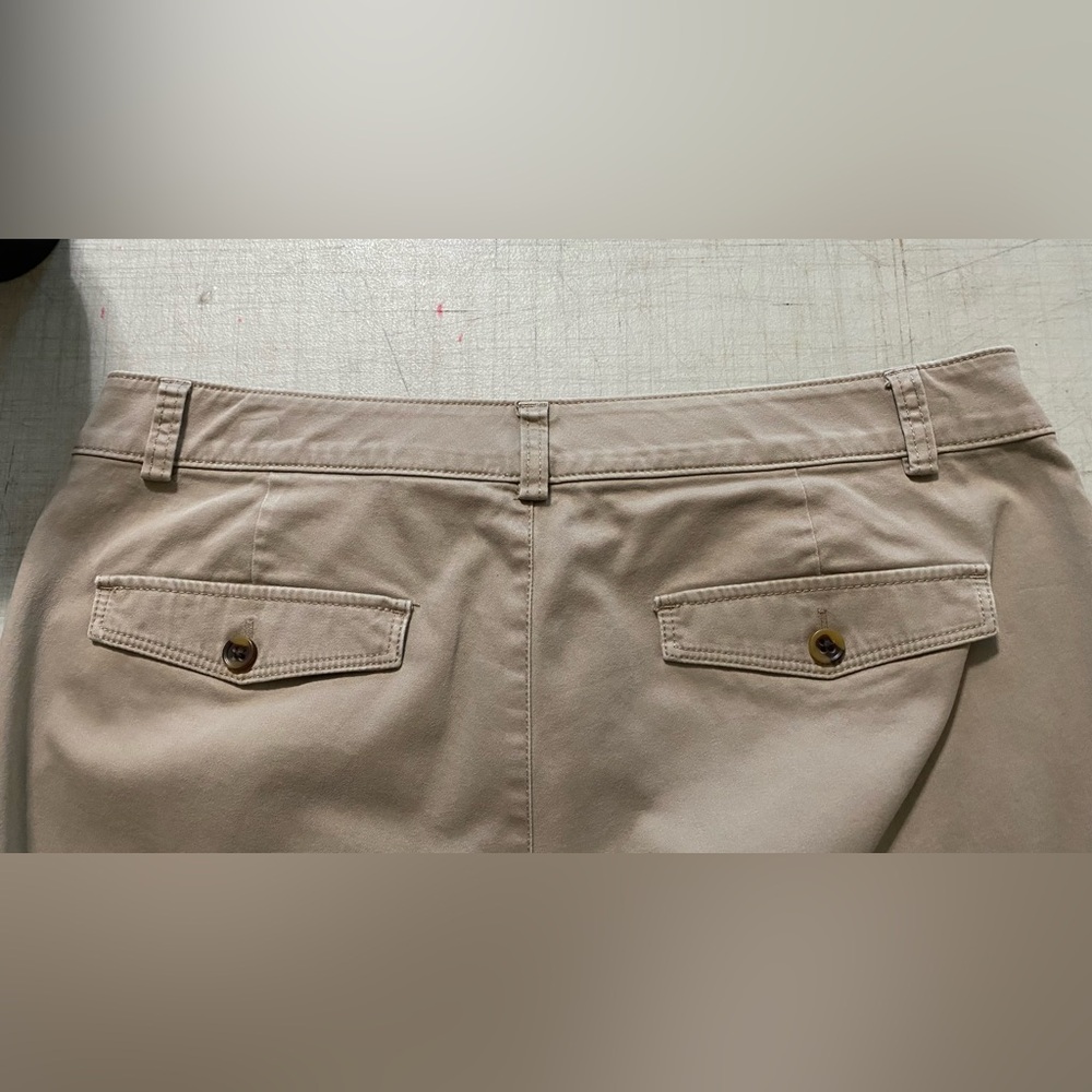 Dockers Men's Khaki Chinos - Picture 5 of 6